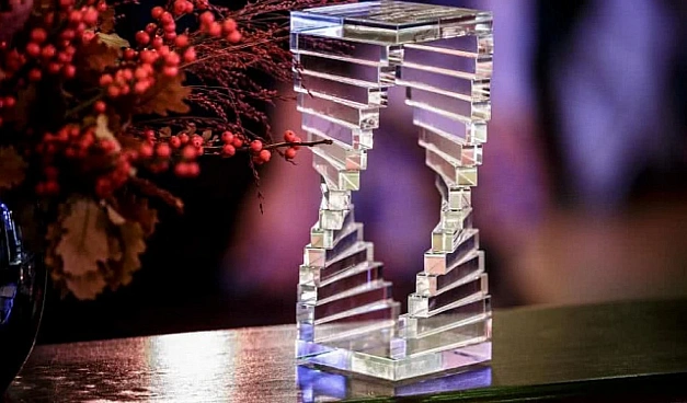 PREMIUM LIVING AWARD PREMIUM LIVING AWARD
